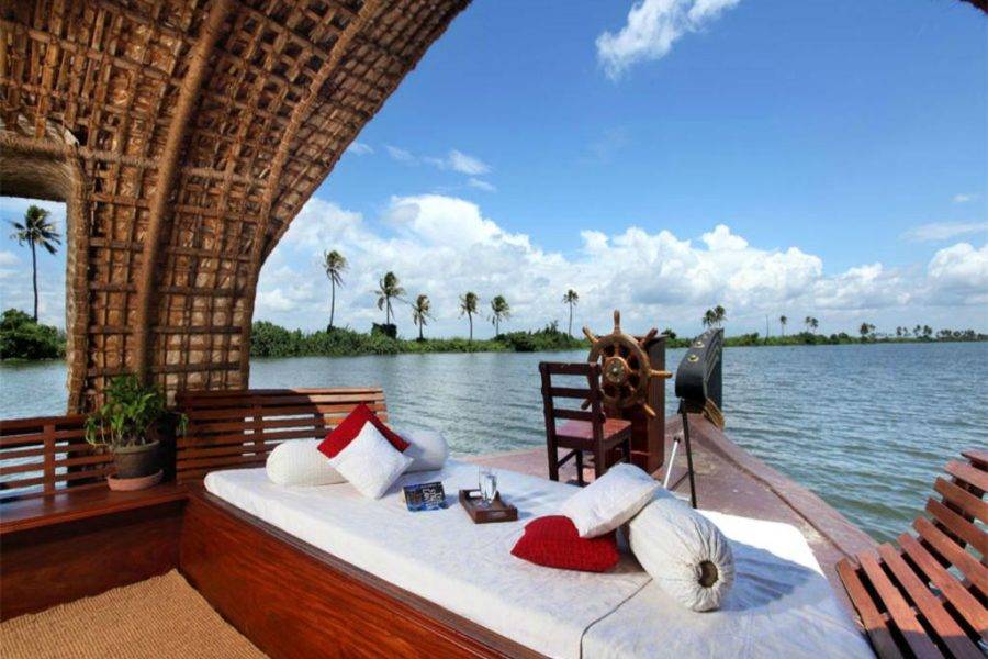 Luxury Backwater Retreat <br> Cochin → Kumarakom <br>