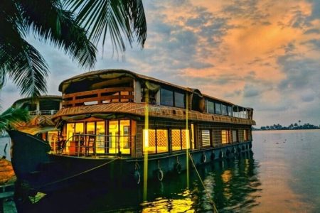 Alleppey Backwater Short Stay <br> Cochin → Alleppey → Cochin <br>